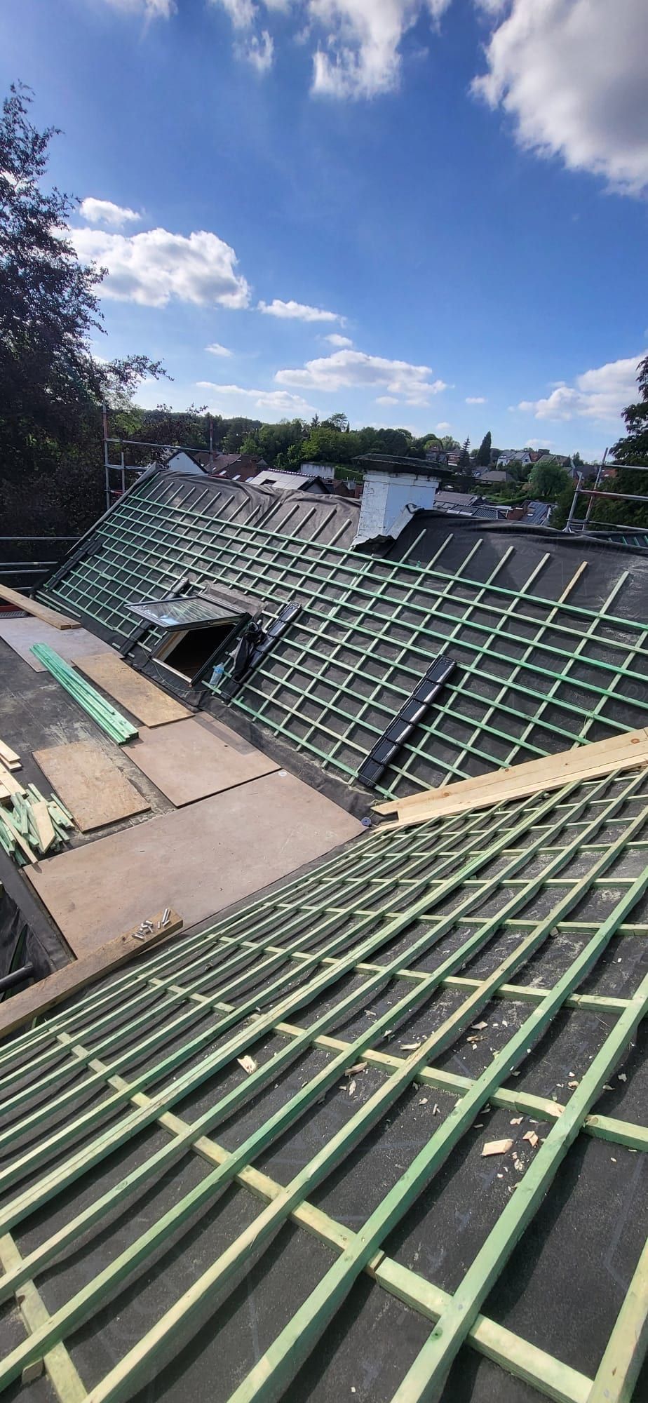 Rénovation complète à Hoeilaart : Lattage fenêtre de toit